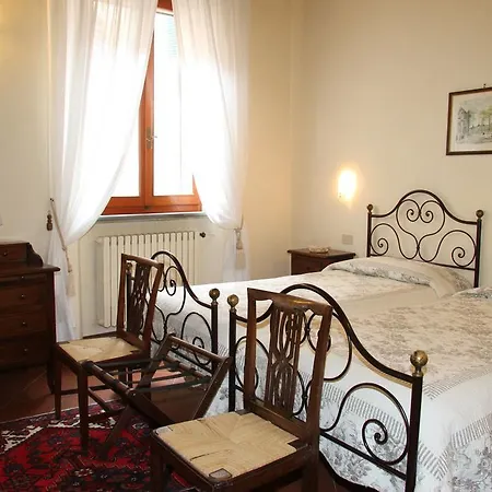 Bed & Breakfast L'agnolo Di Caroti Cinzia