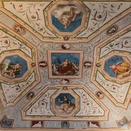 Bed & Breakfast L'agnolo Di Caroti Cinzia