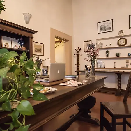 Bed & Breakfast L'agnolo Di Caroti Cinzia