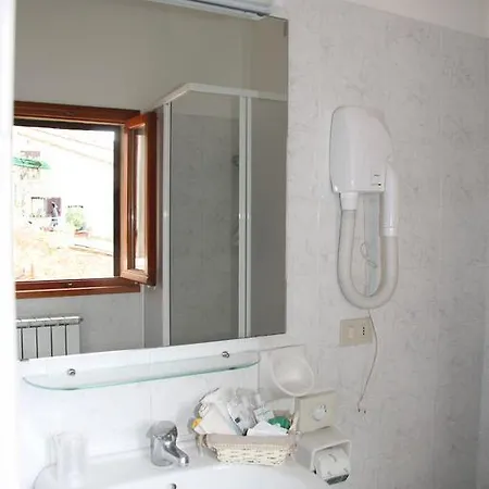 L'agnolo Di Caroti Cinzia Bed & Breakfast